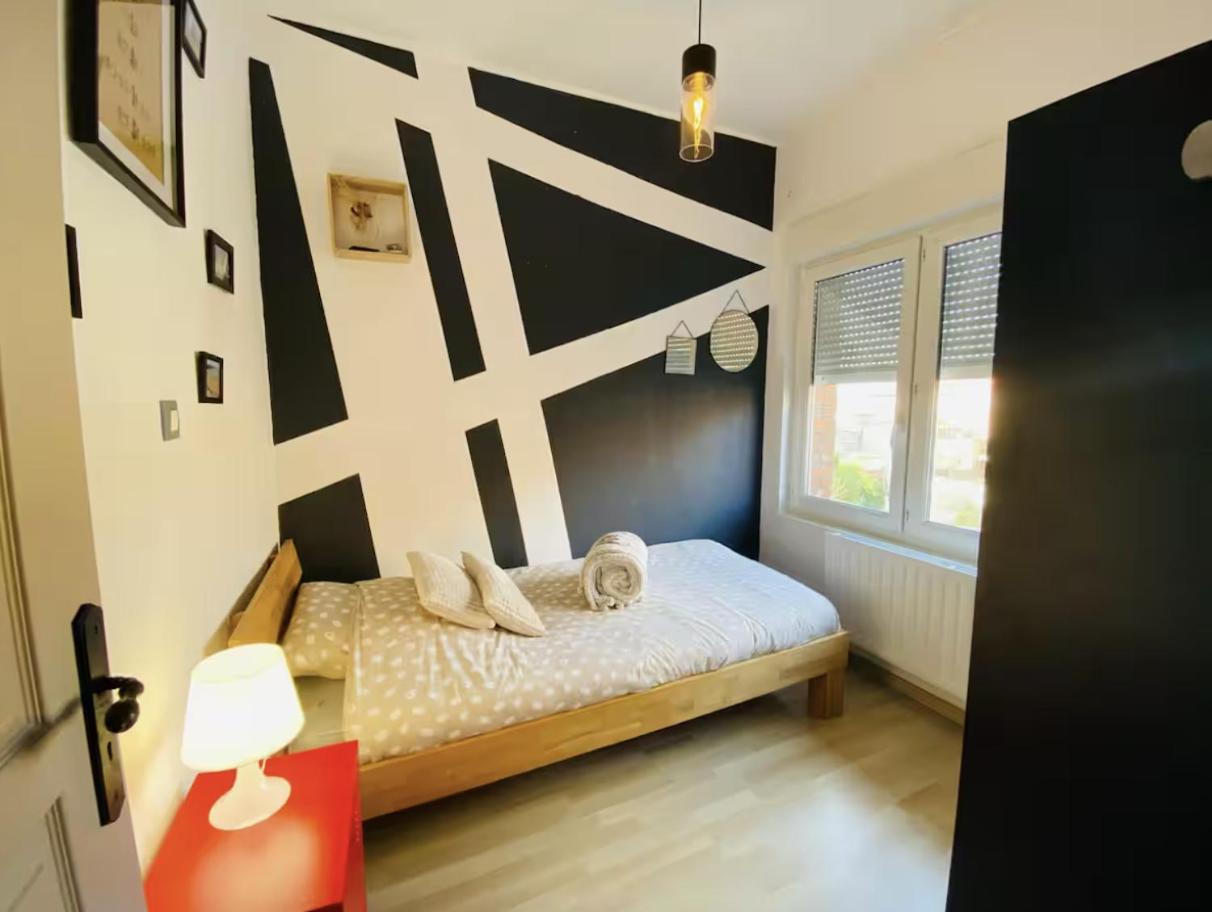 Chambre privée au coeur de Calais Esterno foto